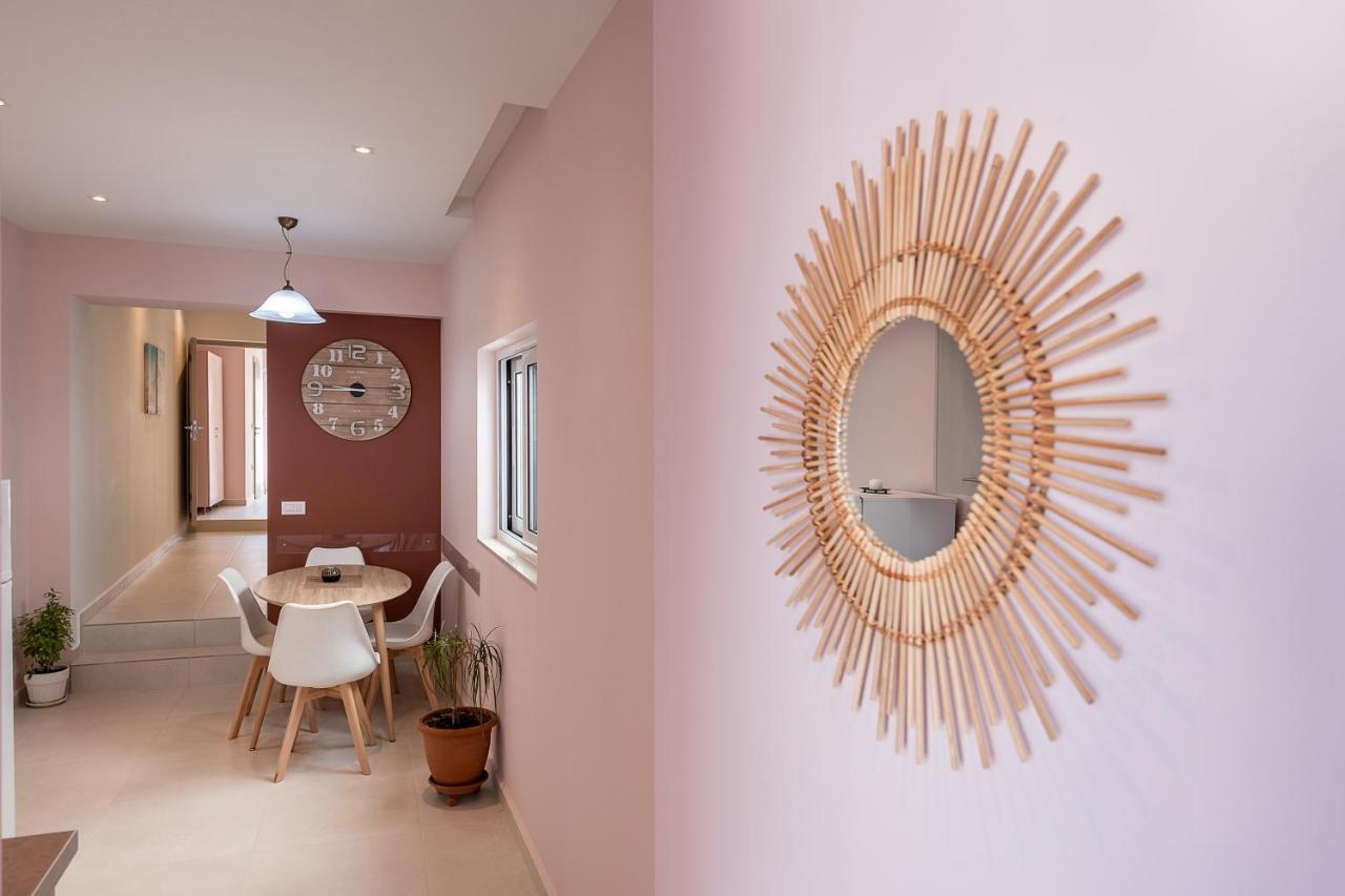 M City Apartments 100M From The Beach خانيا المظهر الخارجي الصورة