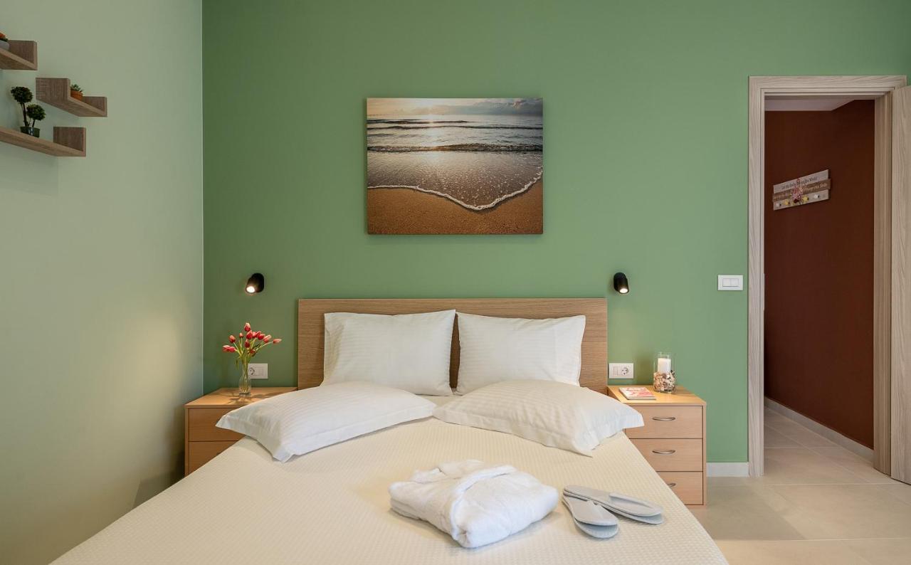 M City Apartments 100M From The Beach خانيا المظهر الخارجي الصورة