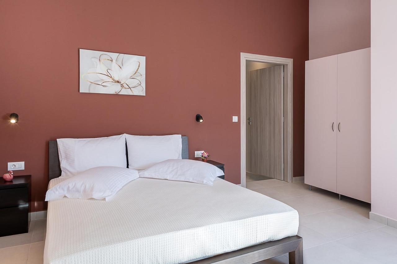 M City Apartments 100M From The Beach خانيا المظهر الخارجي الصورة