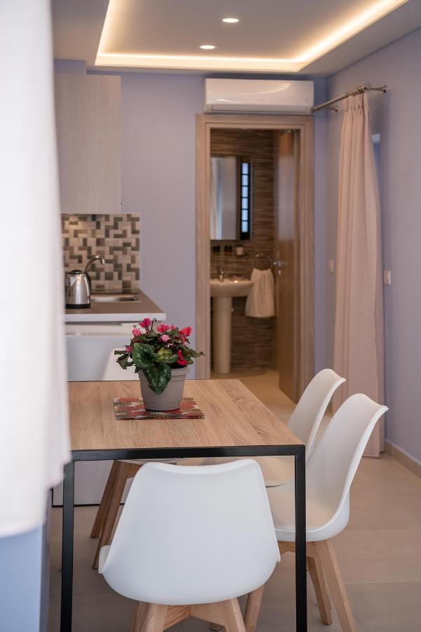 M City Apartments 100M From The Beach خانيا المظهر الخارجي الصورة
