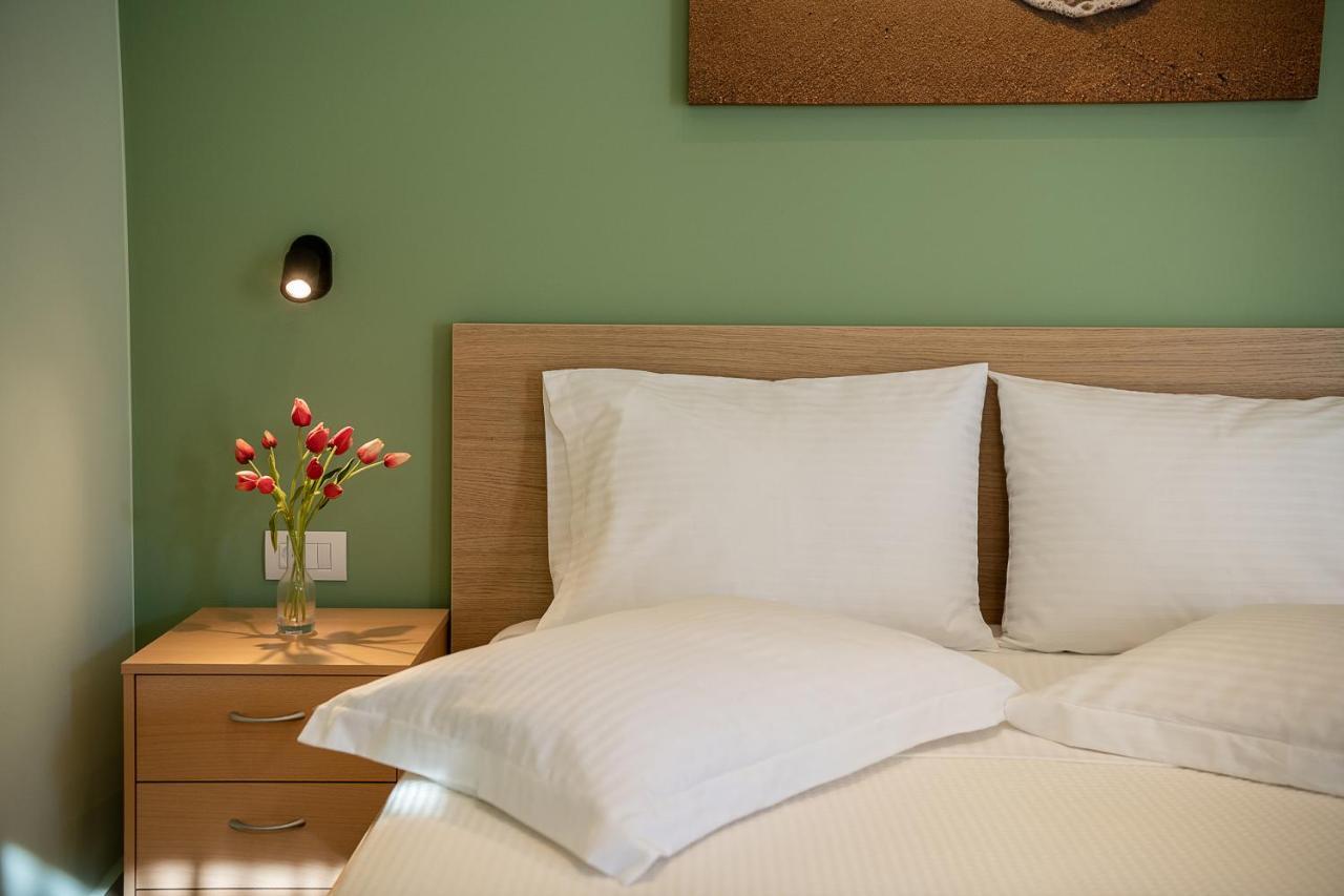 M City Apartments 100M From The Beach خانيا المظهر الخارجي الصورة