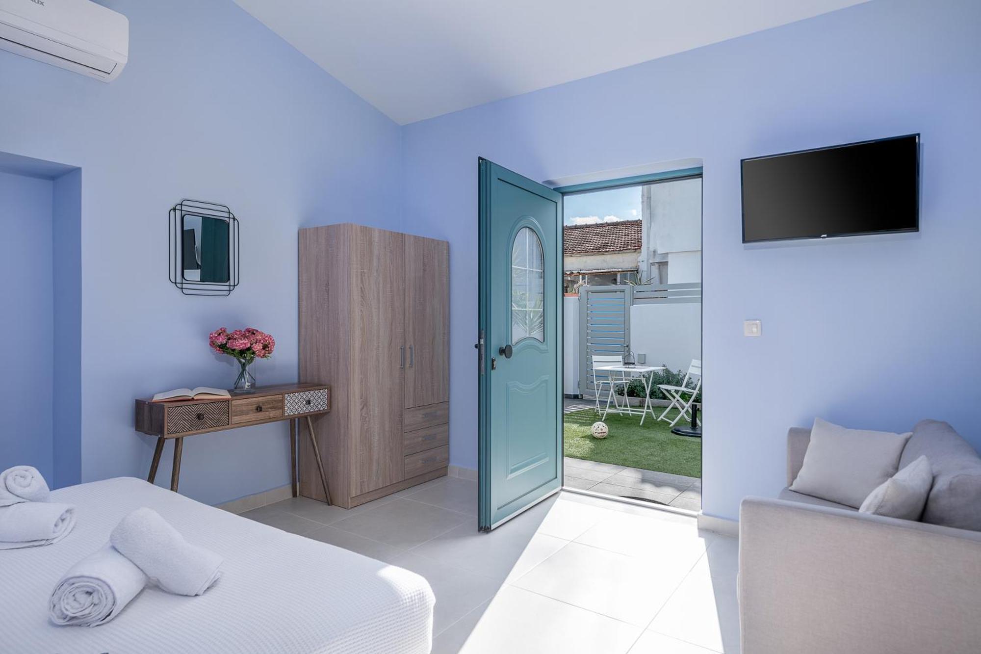 M City Apartments 100M From The Beach خانيا المظهر الخارجي الصورة